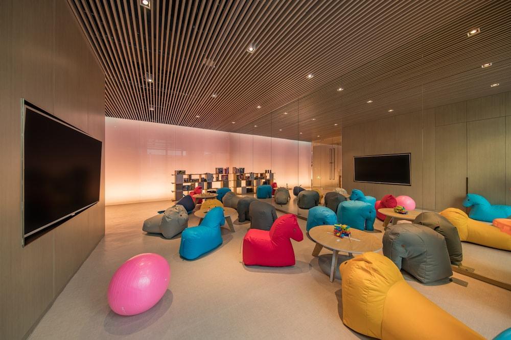 Sincere Hongqiao Aparthotel